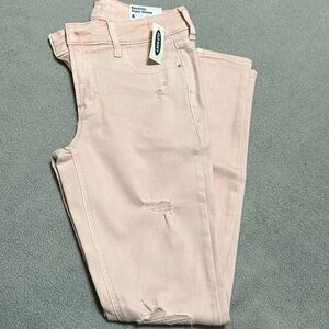 Old navy rockstar super skinny jeans size 4 mid rise. Never have been worn.